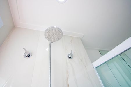 Apartamento à venda com 121m², 3 quartos e 3 vagas Apartamento à venda com 121m², 3 quartos e 3 vagasBanheiro da Suíte 2