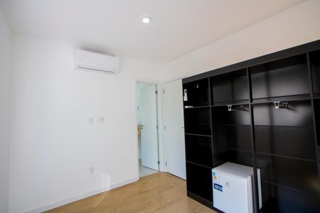 Apartamento à venda com 121m², 3 quartos e 3 vagas Apartamento à venda com 121m², 3 quartos e 3 vagasSuíte 2