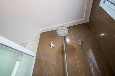 Apartamento à venda com 121m², 3 quartos e 3 vagas Apartamento à venda com 121m², 3 quartos e 3 vagasBanheiro da Suíte 1