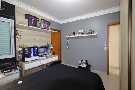 Casa à venda com 217m², 3 quartos e 5 vagasSuíte 2