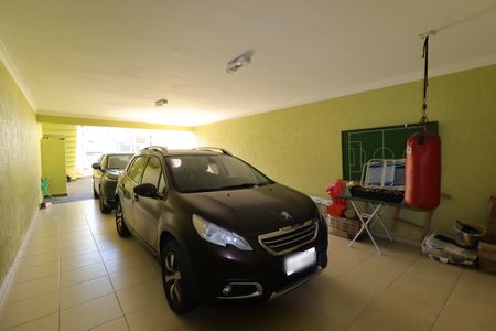 Casa à venda com 217m², 3 quartos e 5 vagasGaragem