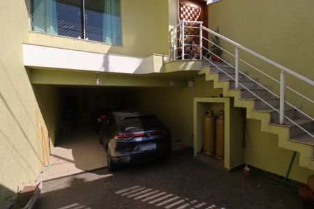 Casa à venda com 217m², 3 quartos e 5 vagasGaragem