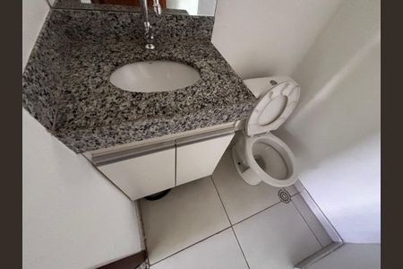 Lavabo de apartamento para alugar com 2 quartos, 85m² em Recreio dos Bandeirantes, Rio de Janeiro