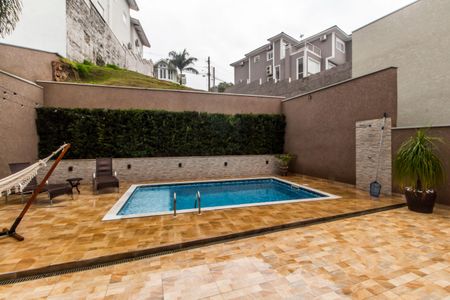 Casa de condomínio à venda com 250m², 3 quartos e 4 vagasPiscina