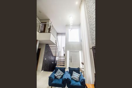 Casa de condomínio à venda com 250m², 3 quartos e 4 vagasSala de TV