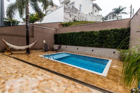 Casa de condomínio à venda com 250m², 3 quartos e 4 vagasPiscina