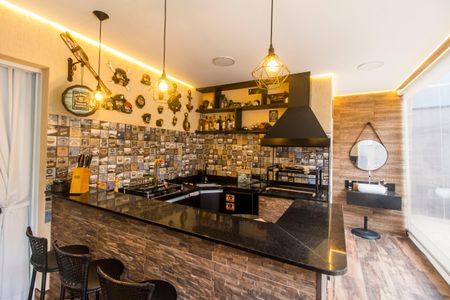 Casa de condomínio à venda com 250m², 3 quartos e 4 vagasÁrea gourmet