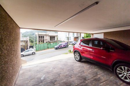 Casa de condomínio à venda com 250m², 3 quartos e 4 vagasGaragem