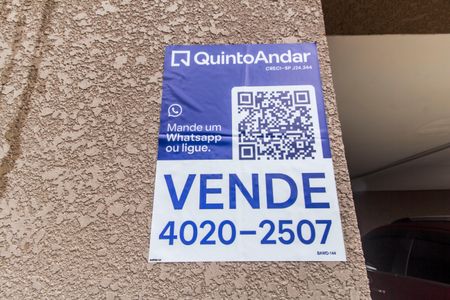 Casa de condomínio à venda com 250m², 3 quartos e 4 vagasPlaca