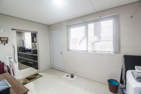 Casa de condomínio à venda com 250m², 3 quartos e 4 vagasÁrea de Serviço