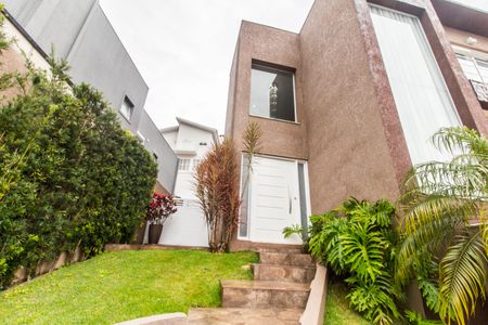 Casa de condomínio à venda com 250m², 3 quartos e 4 vagasEntrada