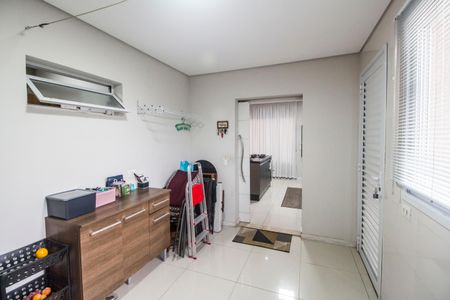 Casa de condomínio à venda com 250m², 3 quartos e 4 vagasÁrea de Serviço