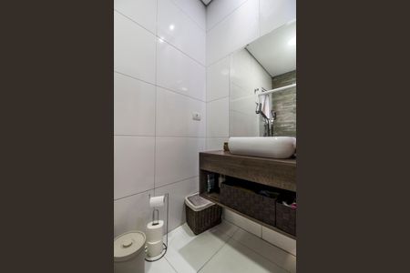 Casa de condomínio à venda com 250m², 3 quartos e 4 vagasBanheiro da Suíte 1