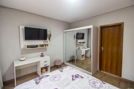 Casa de condomínio à venda com 250m², 3 quartos e 4 vagasSuíte 3