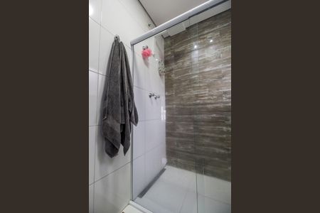 Casa de condomínio à venda com 250m², 3 quartos e 4 vagasBanheiro da Suíte 1