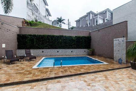 Casa de condomínio à venda com 250m², 3 quartos e 4 vagasPiscina