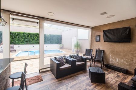 Casa de condomínio à venda com 250m², 3 quartos e 4 vagasÁrea gourmet