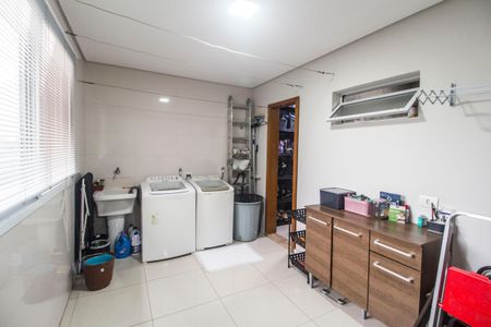 Casa de condomínio à venda com 250m², 3 quartos e 4 vagasÁrea de Serviço