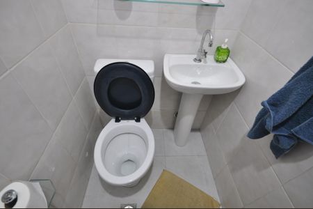 Casa para alugar com 120m², 2 quartos e 1 vagaBanheiro de Serviço