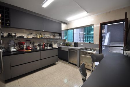 Casa para alugar com 120m², 2 quartos e 1 vagaCozinha