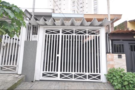 Casa para alugar com 120m², 2 quartos e 1 vagaFachada