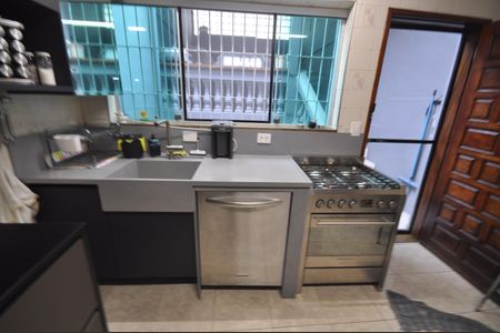 Casa para alugar com 120m², 2 quartos e 1 vagaCozinha