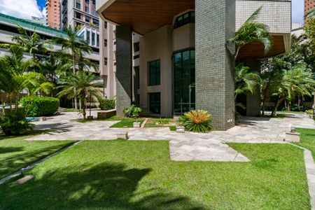 Apartamento à venda com 476m², 3 quartos e 4 vagas Apartamento à venda com 476m², 3 quartos e 4 vagasÁrea comum