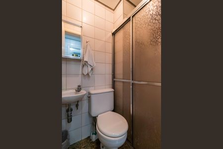 Apartamento à venda com 476m², 3 quartos e 4 vagas Apartamento à venda com 476m², 3 quartos e 4 vagasBanheiro de Serviço