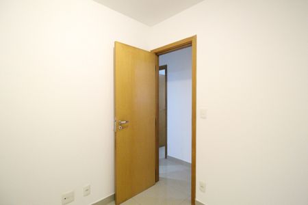 Apartamento à venda com 150m², 3 quartos e 2 vagasQuarto 2
