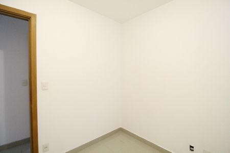 Apartamento à venda com 150m², 3 quartos e 2 vagasQuarto 2