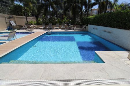 Apartamento à venda com 150m², 3 quartos e 2 vagasÁrea comum - Piscina