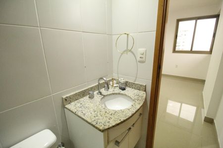 Apartamento à venda com 150m², 3 quartos e 2 vagasBanheiro da suíte