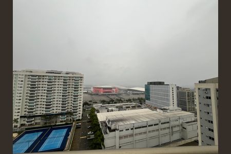 Apartamento à venda com 150m², 3 quartos e 2 vagas Apartamento à venda com 150m², 3 quartos e 2 vagasTerraço - Vista