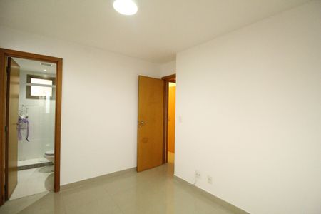 Apartamento à venda com 150m², 3 quartos e 2 vagasSuíte