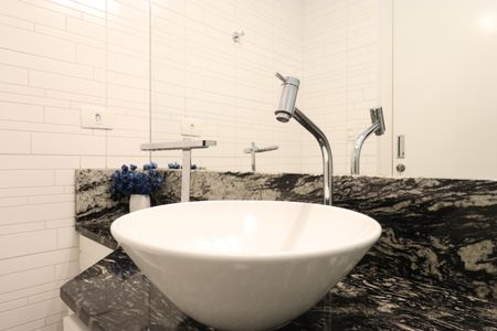 Apartamento à venda com 62m², 2 quartos e 2 vagasBanheiro Social