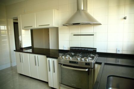 Apartamento à venda com 280m², 3 quartos e 4 vagasCozinha