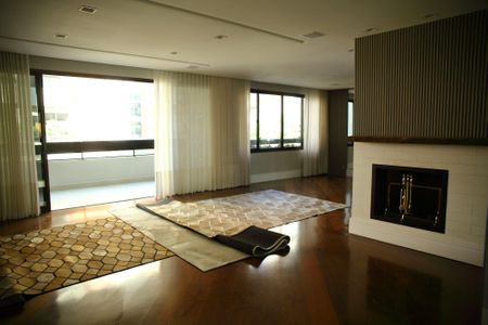 Apartamento à venda com 280m², 3 quartos e 4 vagasSala