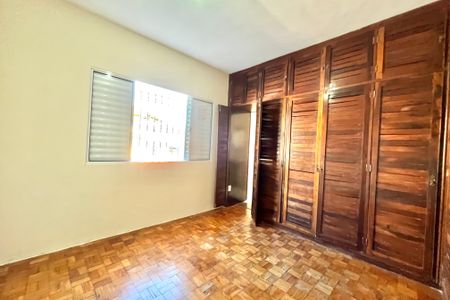 Casa à venda com 140m², 4 quartos e 2 vagas Casa à venda com 140m², 4 quartos e 2 vagasSuíte