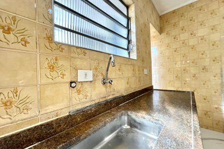 Casa à venda com 140m², 4 quartos e 2 vagas Casa à venda com 140m², 4 quartos e 2 vagasCozinha