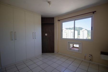 Apartamento à venda com 99m², 3 quartos e 2 vagas Apartamento à venda com 99m², 3 quartos e 2 vagasQuarto 1
