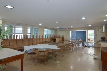 Apartamento à venda com 99m², 3 quartos e 2 vagas Apartamento à venda com 99m², 3 quartos e 2 vagasÁrea Comum - Salão de Festas