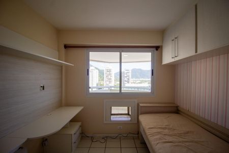 Apartamento à venda com 99m², 3 quartos e 2 vagas Apartamento à venda com 99m², 3 quartos e 2 vagasQuarto 2