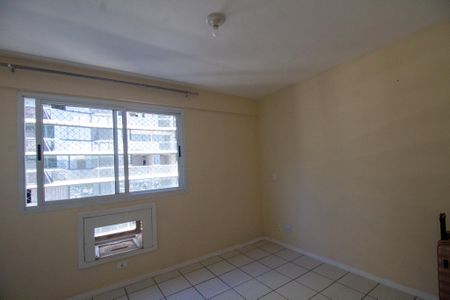 Apartamento à venda com 99m², 3 quartos e 2 vagas Apartamento à venda com 99m², 3 quartos e 2 vagasSuíte
