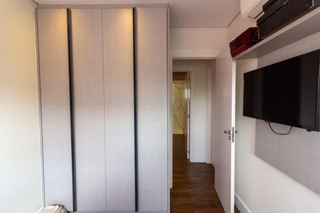 Apartamento à venda com 213m², 4 quartos e 4 vagas Apartamento à venda com 213m², 4 quartos e 4 vagasSuíte 2