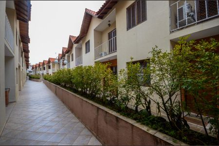 Casa de condomínio à venda com 89m², 2 quartos e 2 vagas Casa de condomínio à venda com 89m², 2 quartos e 2 vagasÁrea externa