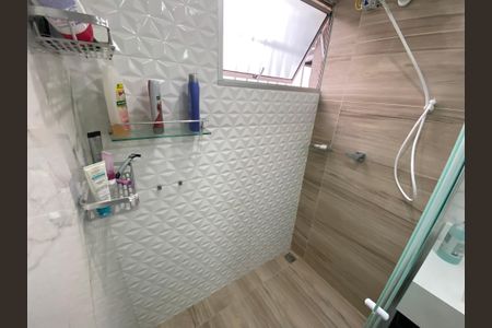 Apartamento à venda com 40m², 2 quartos e 1 vaga Apartamento à venda com 40m², 2 quartos e 1 vagaBanheiro Social