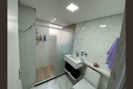 Apartamento à venda com 40m², 2 quartos e 1 vaga Apartamento à venda com 40m², 2 quartos e 1 vagaBanheiro Social