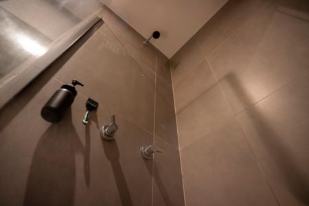 Apartamento à venda com 56m², 2 quartos e 1 vaga Apartamento à venda com 56m², 2 quartos e 1 vagaBanheiro Social