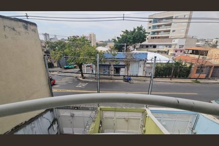 Casa à venda com 150m², 3 quartos e 2 vagas Casa à venda com 150m², 3 quartos e 2 vagasVaranda