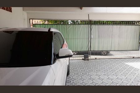 Casa à venda com 180m², 3 quartos e 4 vagas